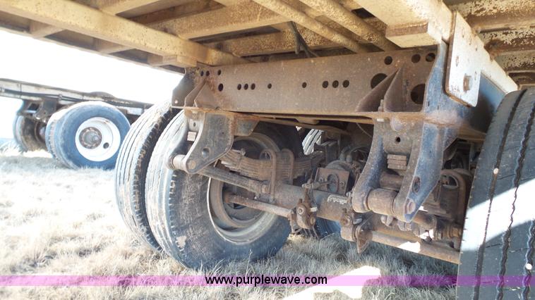 image for item L6500 2008 Versa chain/slat bottom silage trailer