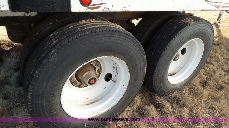 image for item L6500 2008 Versa chain/slat bottom silage trailer