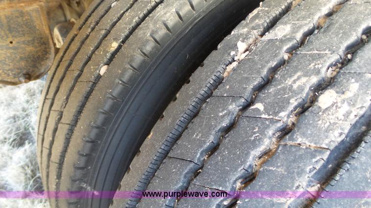 image for item L6500 2008 Versa chain/slat bottom silage trailer