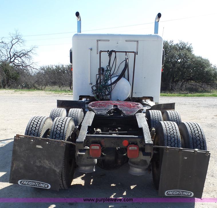 image for item L6501 2007 Freightliner C112 Glider semi truck