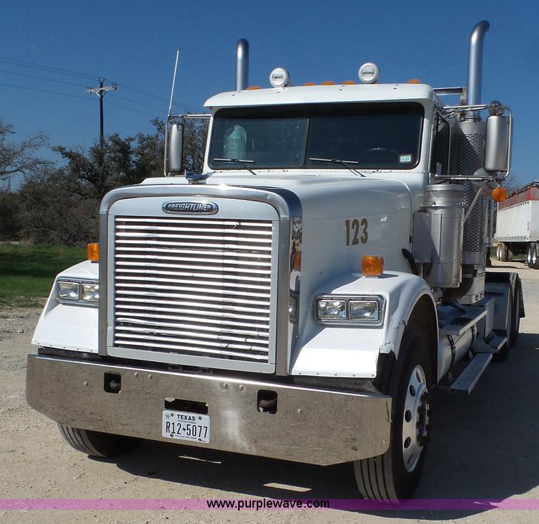 image for item L6501 2007 Freightliner C112 Glider semi truck