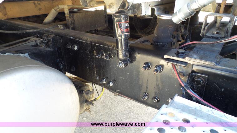 image for item L6501 2007 Freightliner C112 Glider semi truck