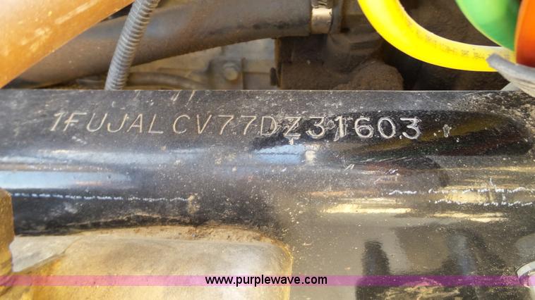 image for item L6501 2007 Freightliner C112 Glider semi truck