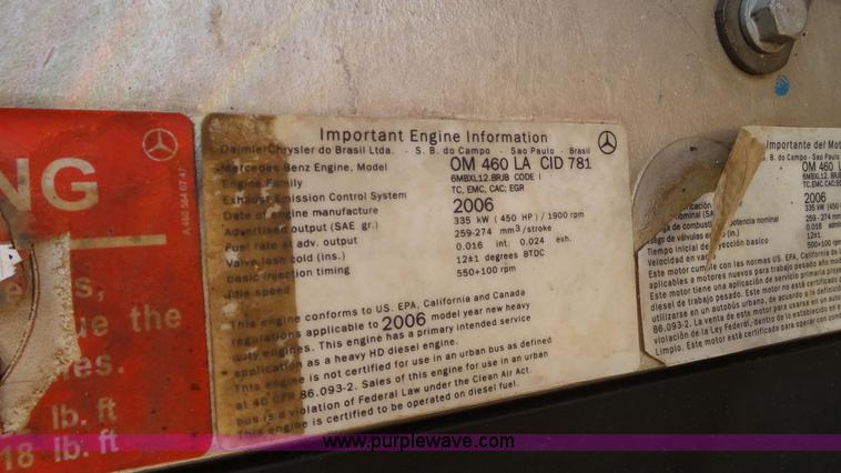 image for item L6503 2007 Freightliner Columbia semi truck