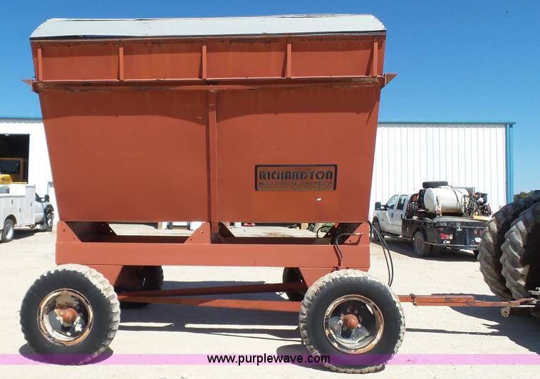 image for item L6509 Richardson silage dump wagon
