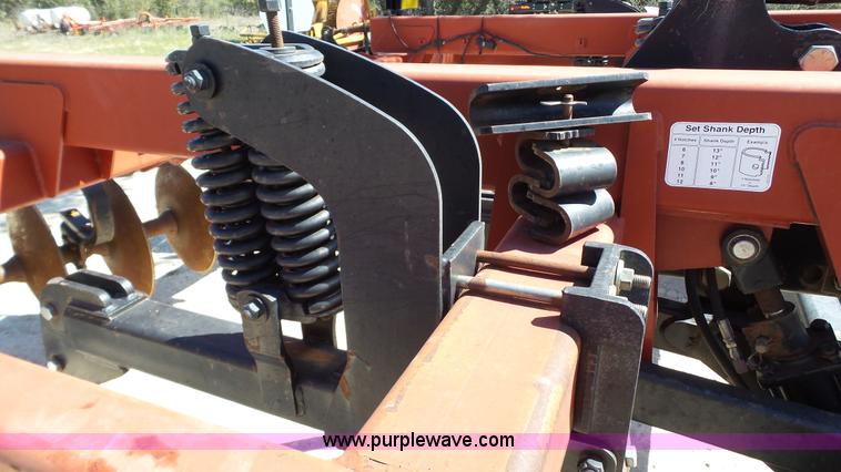 image for item L6510 Case IH MRX690 disk ripper