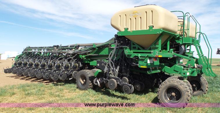 image for item L6522 Great Plains YP2425 twin row no-till planter