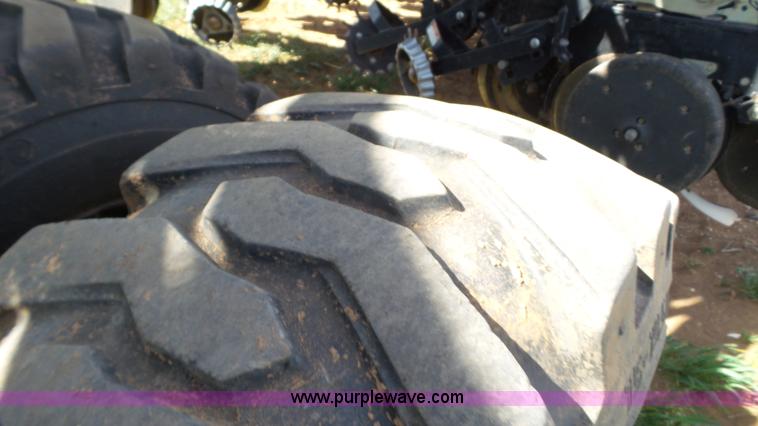 image for item L6522 Great Plains YP2425 twin row no-till planter