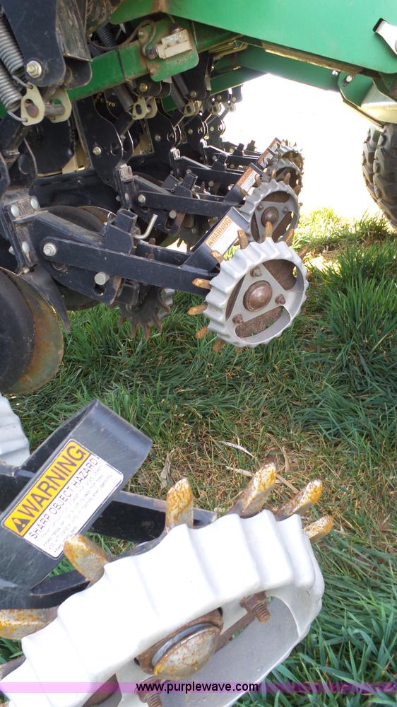 image for item L6522 Great Plains YP2425 twin row no-till planter