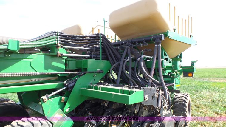 image for item L6522 Great Plains YP2425 twin row no-till planter