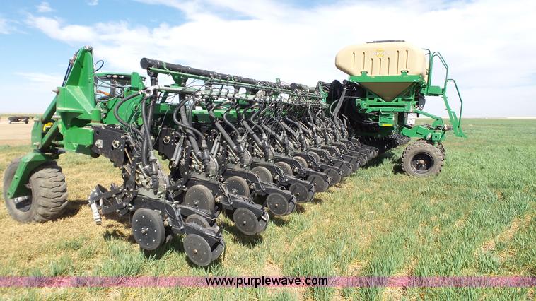 image for item L6522 Great Plains YP2425 twin row no-till planter