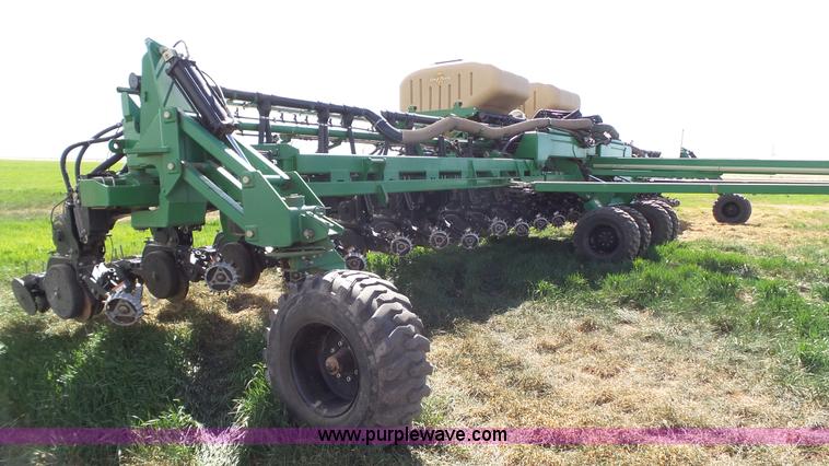 image for item L6522 Great Plains YP2425 twin row no-till planter