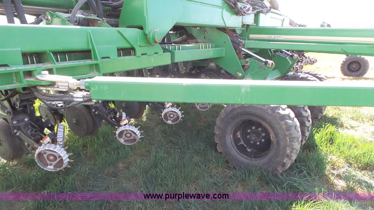 image for item L6522 Great Plains YP2425 twin row no-till planter