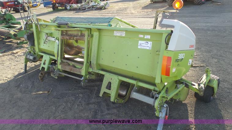 image for item L6525 2009 Claas 380 pickup head