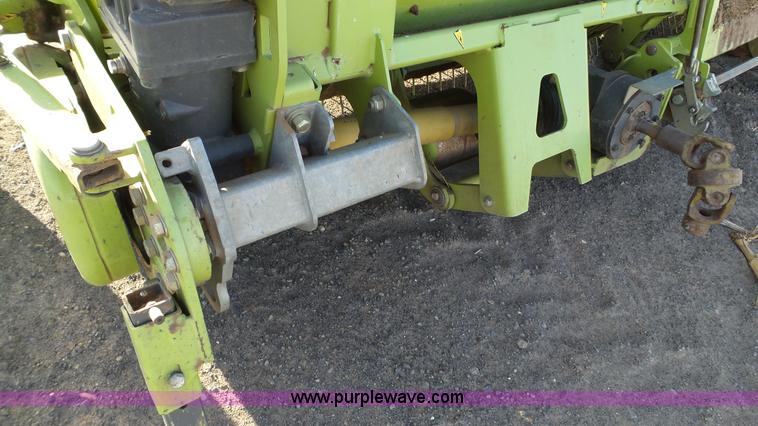 image for item L6525 2009 Claas 380 pickup head