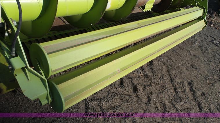 image for item L6525 2009 Claas 380 pickup head