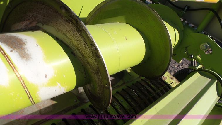 image for item L6525 2009 Claas 380 pickup head