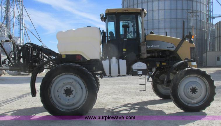 image for item L7122 2010 SpraCoupe 7660 self-propelled applicator