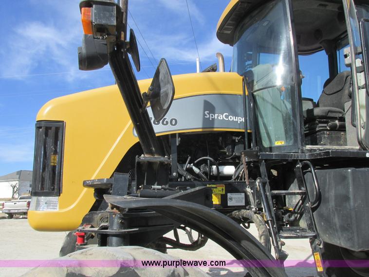 image for item L7122 2010 SpraCoupe 7660 self-propelled applicator
