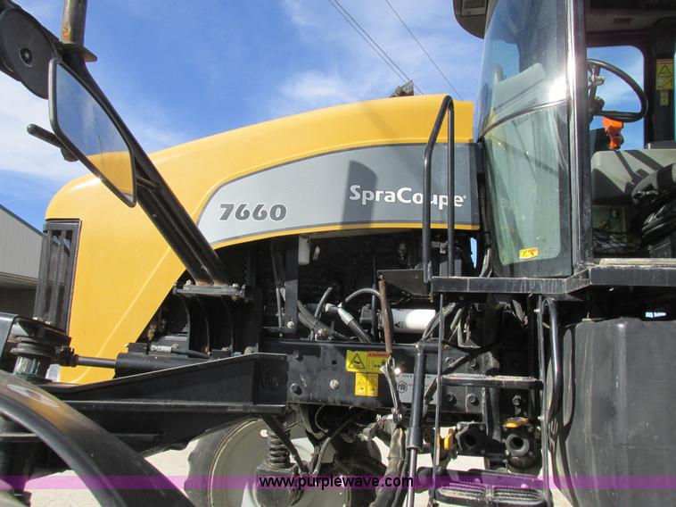 image for item L7122 2010 SpraCoupe 7660 self-propelled applicator