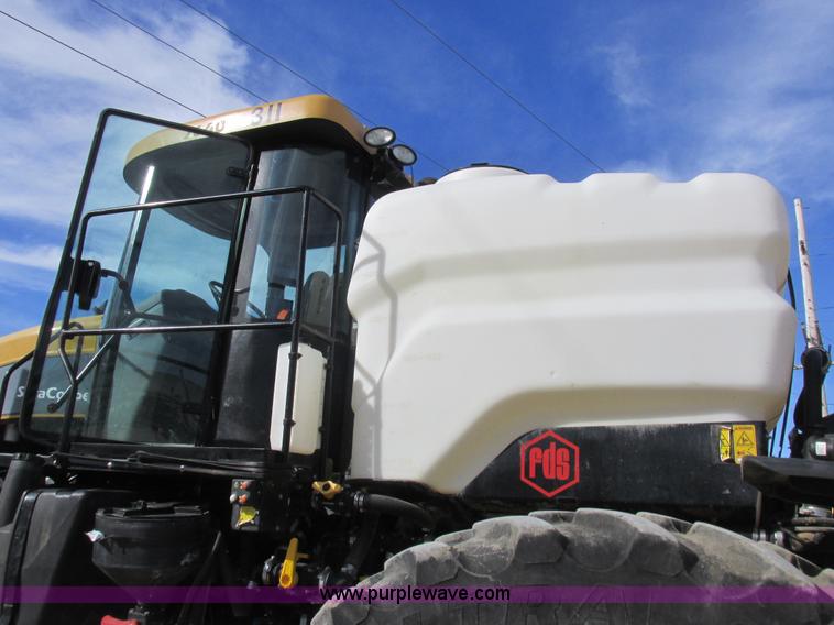 image for item L7122 2010 SpraCoupe 7660 self-propelled applicator