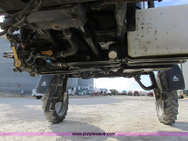 image for item L7122 2010 SpraCoupe 7660 self-propelled applicator