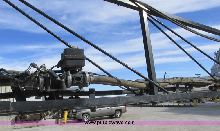 image for item L7122 2010 SpraCoupe 7660 self-propelled applicator