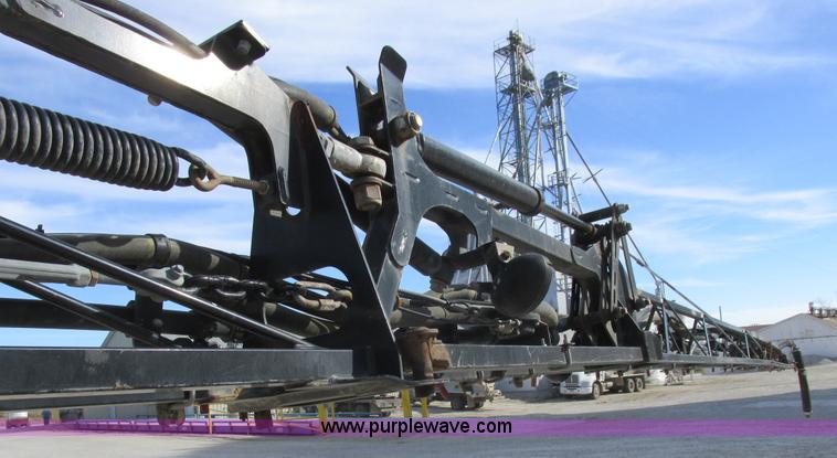 image for item L7122 2010 SpraCoupe 7660 self-propelled applicator