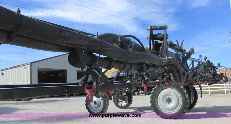 image for item L7122 2010 SpraCoupe 7660 self-propelled applicator