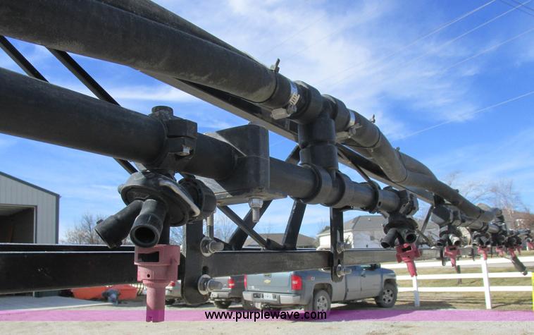 image for item L7122 2010 SpraCoupe 7660 self-propelled applicator