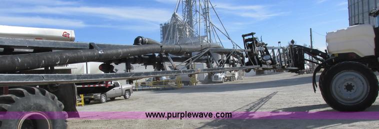 image for item L7122 2010 SpraCoupe 7660 self-propelled applicator