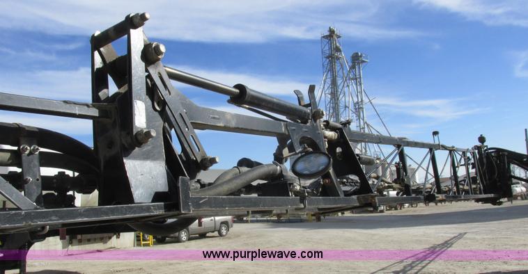 image for item L7122 2010 SpraCoupe 7660 self-propelled applicator