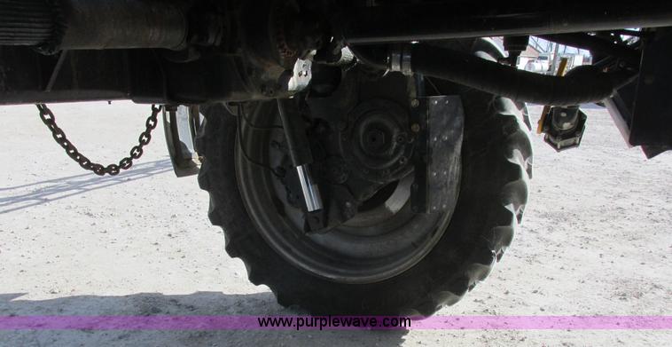 image for item L7122 2010 SpraCoupe 7660 self-propelled applicator