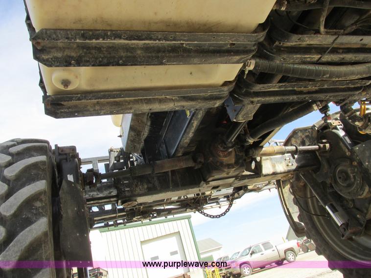 image for item L7122 2010 SpraCoupe 7660 self-propelled applicator