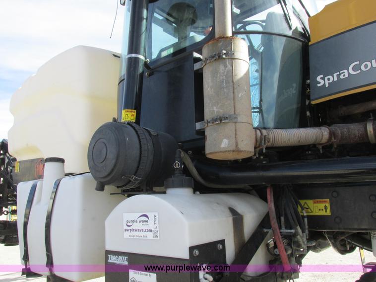 image for item L7122 2010 SpraCoupe 7660 self-propelled applicator
