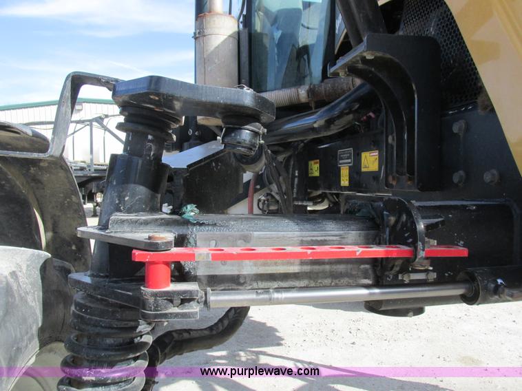 image for item L7122 2010 SpraCoupe 7660 self-propelled applicator