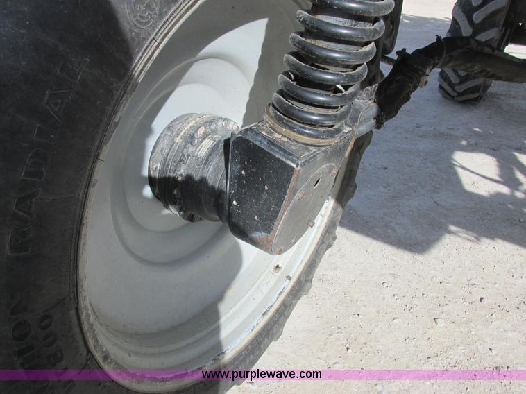 image for item L7122 2010 SpraCoupe 7660 self-propelled applicator