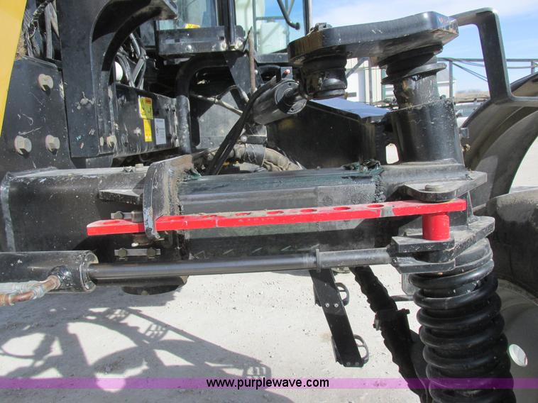 image for item L7122 2010 SpraCoupe 7660 self-propelled applicator