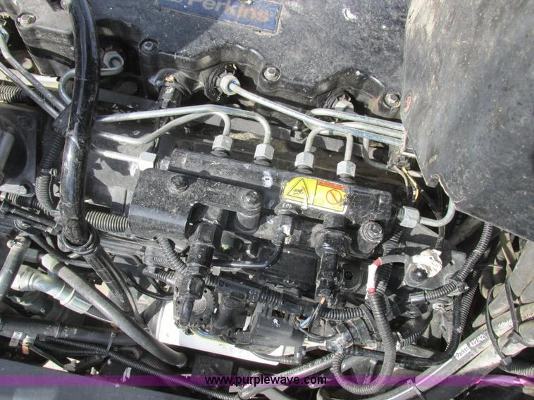 image for item L7122 2010 SpraCoupe 7660 self-propelled applicator