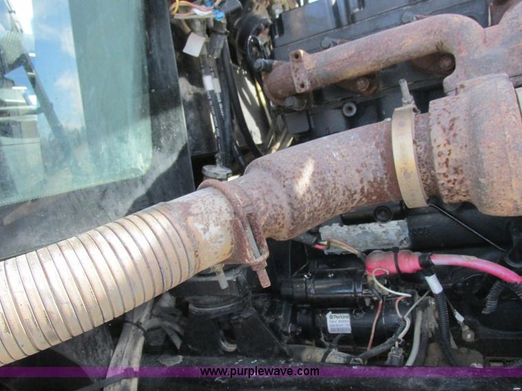 image for item L7122 2010 SpraCoupe 7660 self-propelled applicator