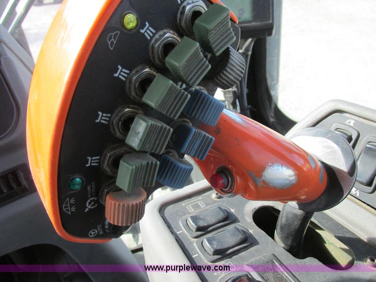 image for item L7122 2010 SpraCoupe 7660 self-propelled applicator