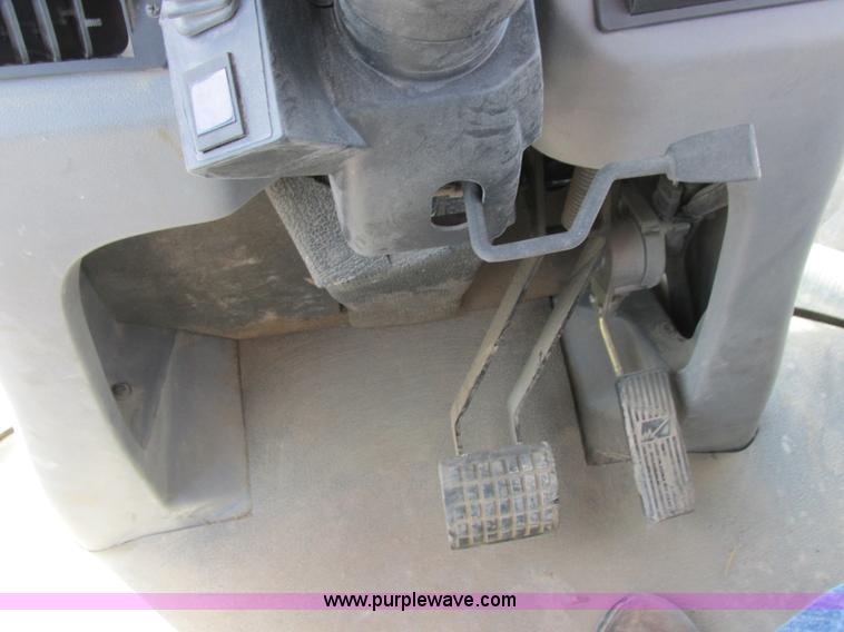 image for item L7122 2010 SpraCoupe 7660 self-propelled applicator