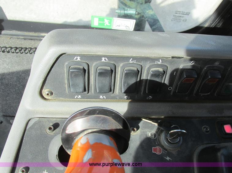 image for item L7122 2010 SpraCoupe 7660 self-propelled applicator