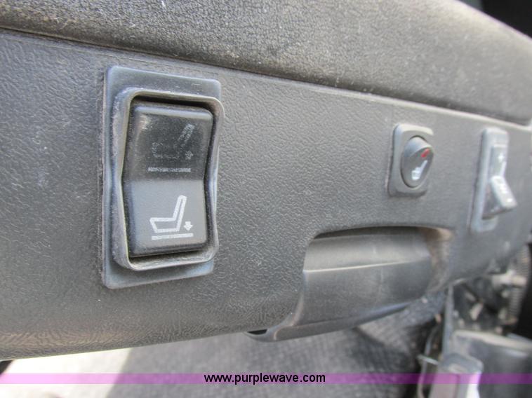 image for item L7122 2010 SpraCoupe 7660 self-propelled applicator