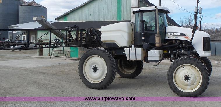 image for item L7124 2005 SpraCoupe 7650 self-propelled sprayer