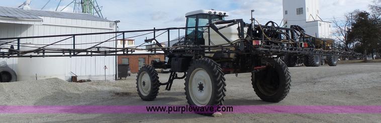 image for item L7124 2005 SpraCoupe 7650 self-propelled sprayer