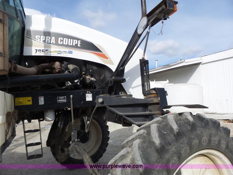 image for item L7124 2005 SpraCoupe 7650 self-propelled sprayer