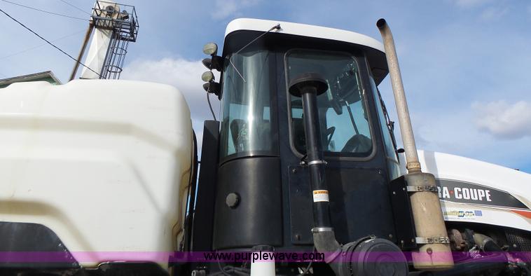 image for item L7124 2005 SpraCoupe 7650 self-propelled sprayer