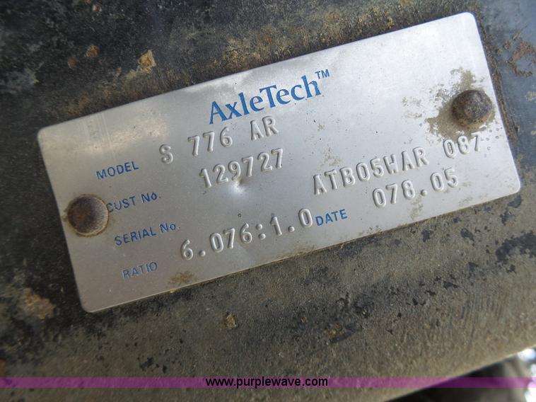 image for item L7124 2005 SpraCoupe 7650 self-propelled sprayer