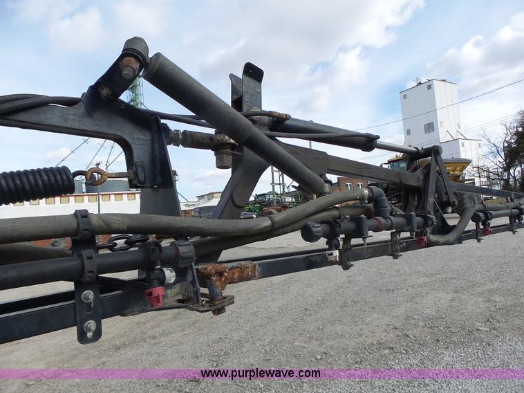 image for item L7124 2005 SpraCoupe 7650 self-propelled sprayer